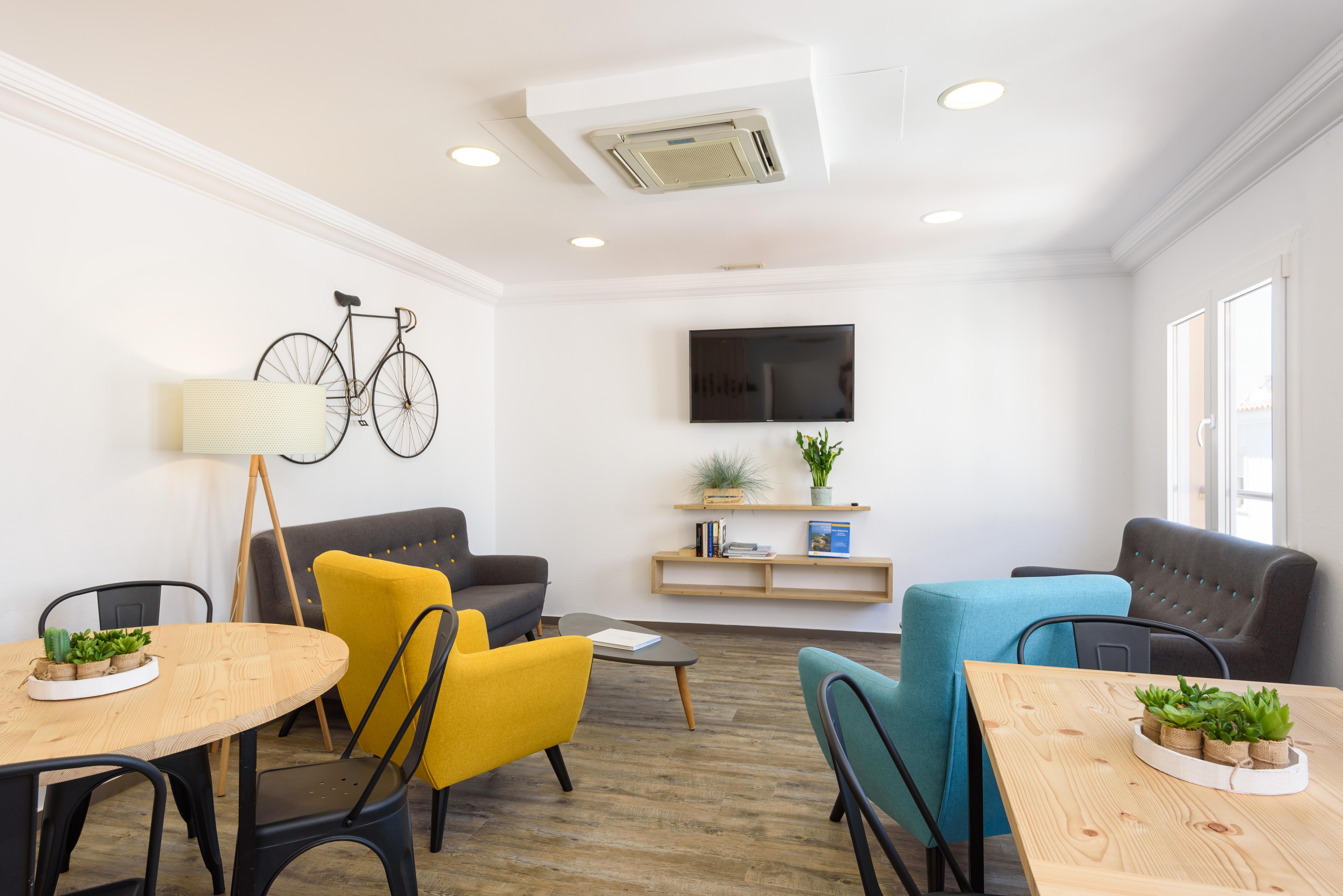 Hostal Jume - Urban Rooms 马翁 外观 照片