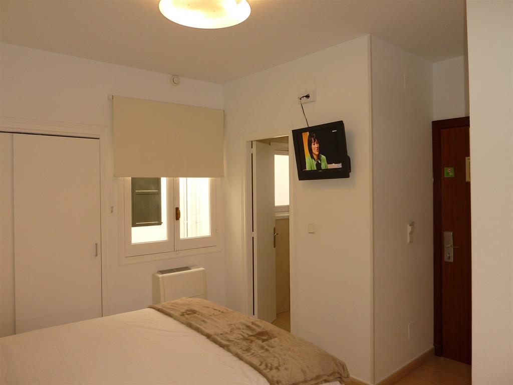 Hostal Jume - Urban Rooms 马翁 外观 照片